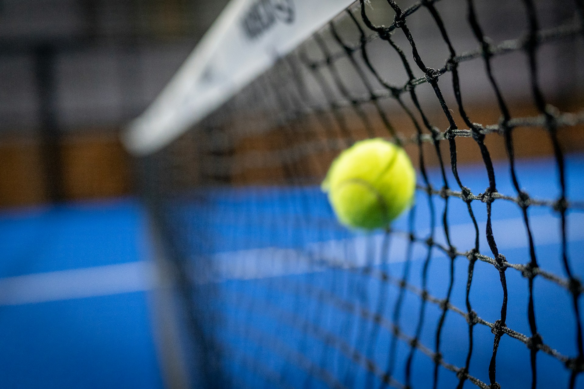 Aturan Bola Out dan Kena Kaca dalam Padel